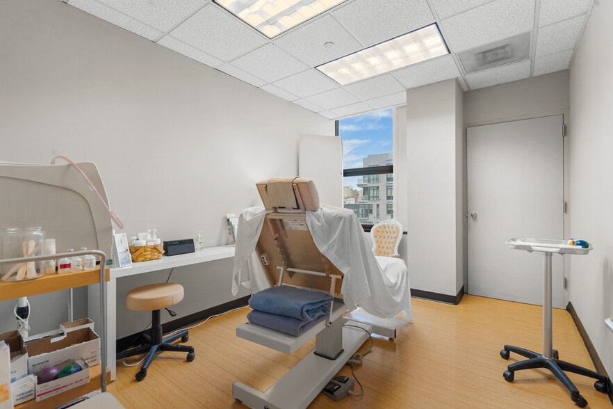 More Photos Of 203 Willow St, San Francisco Office For Sale