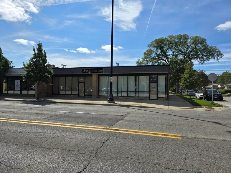 More Photos Of 4123-4125 Oakton St, Skokie Storefront For Sale