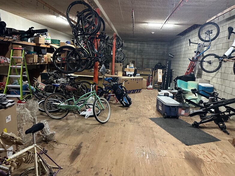 More Photos Of 451 N Harbor Blvd, La Habra Freestanding For Sale