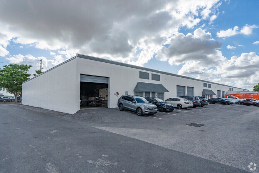 Primary Photo Of 764-778 NW 57th Ct, Fort Lauderdale Warehouse For Lease