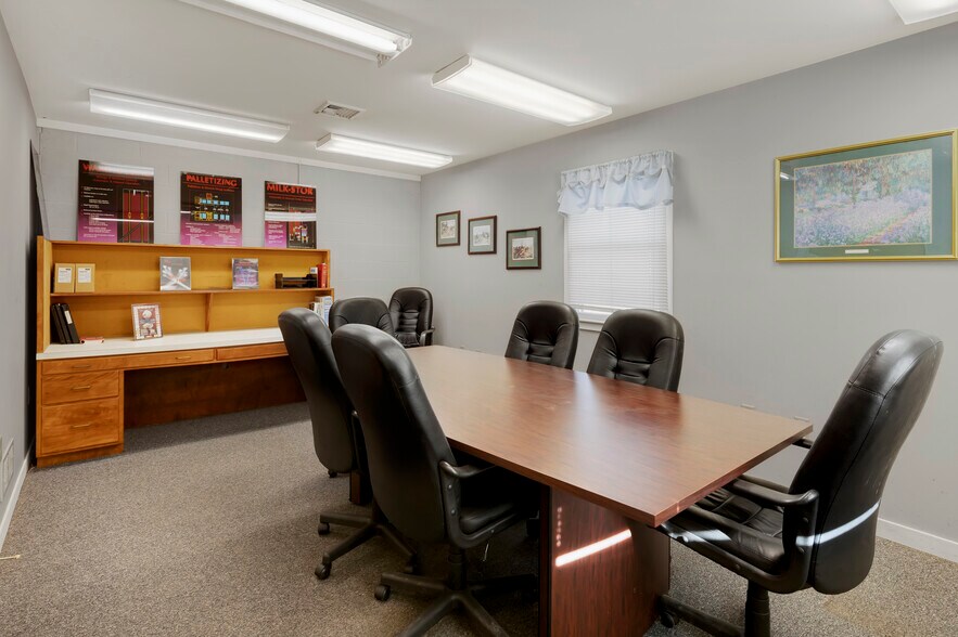 More Photos Of 47 Feick Industrial Dr, Bernville Warehouse For Sale