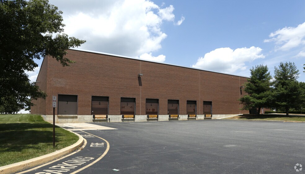 More Photos Of 90 Stults Rd, South Brunswick Warehouse For Lease