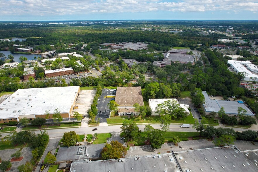 More Photos Of 8051 Bayberry Rd, Jacksonville Warehouse For Sale