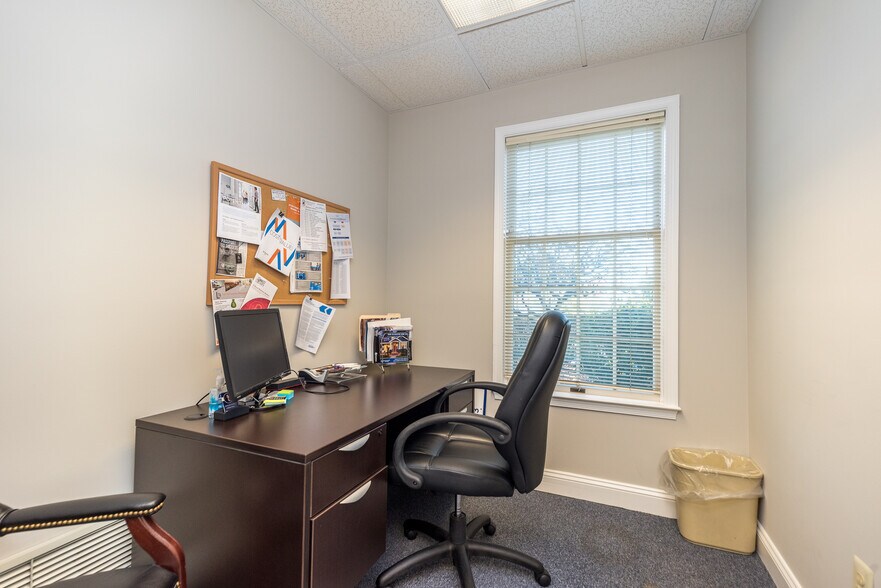 More Photos Of 600 E Main St, Lansdale Office Residential For Sale