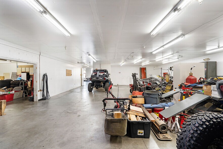 More Photos Of 111 Tennessee St, Vallejo Auto Dealership For Sale