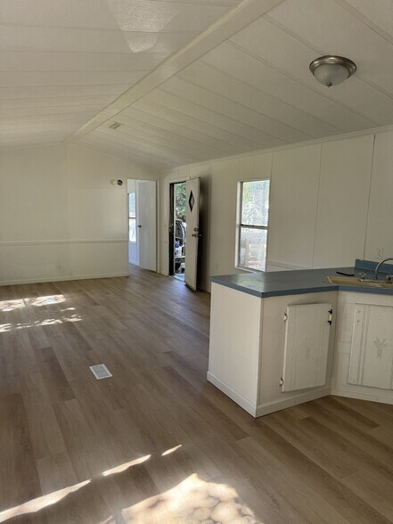 More Photos Of 1055 Country Manor Ln, Elberton Manufactured Housing Mobile Home Park For Sale