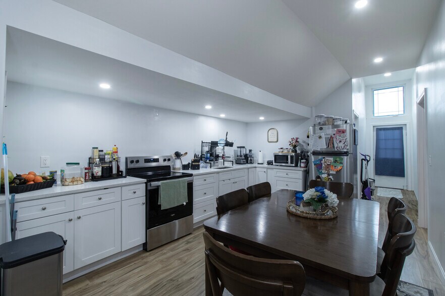 More Photos Of 296 E Main St, Clinton Multifamily For Sale