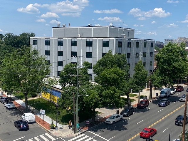 More Photos Of 5100 Wisconsin Ave NW, Washington Medical For Lease