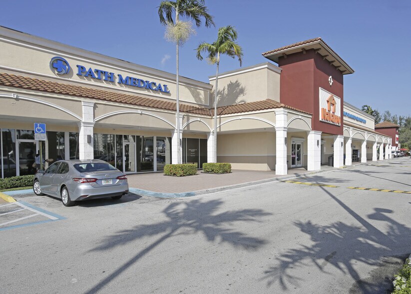 More Photos Of 13130-13302 Biscayne Blvd, North Miami General Retail For Lease