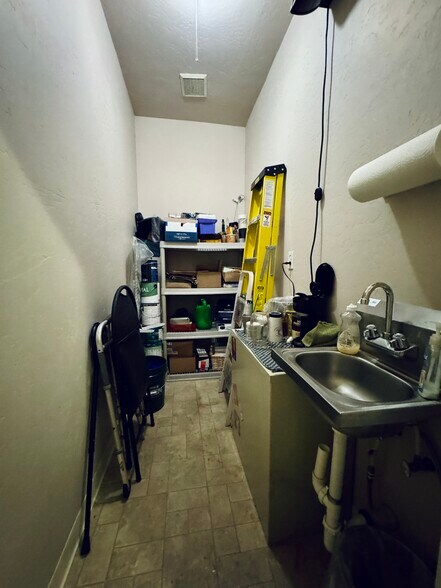 More Photos Of 2976 W Center St, Anderson Medical For Sale