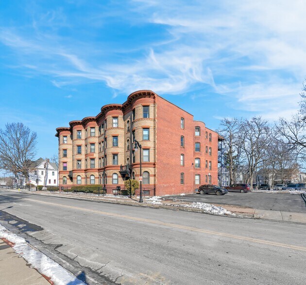 More Photos Of 81-85 Walnut St, Springfield Multifamily For Sale