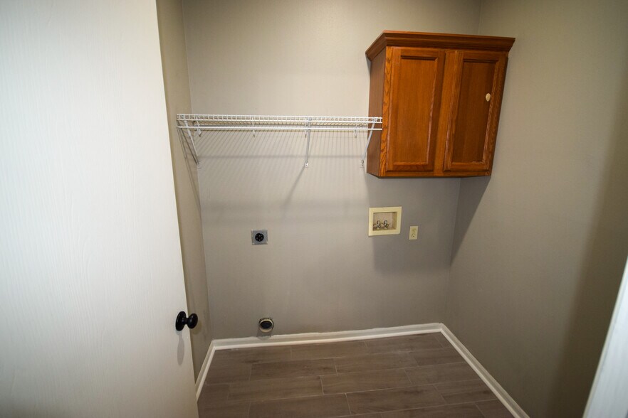 More Photos Of 1839 Tyler St, Conway Apartments For Sale