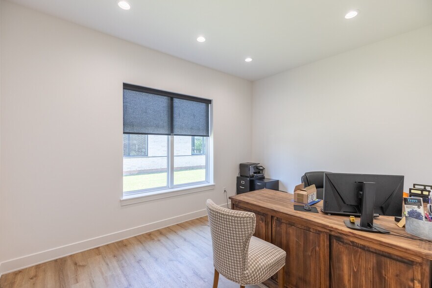 More Photos Of 1804 Denali Dr, Abilene Office For Sale