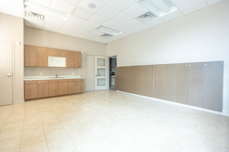 More Photos Of 8501 Wade Blvd, Frisco Unknown For Lease