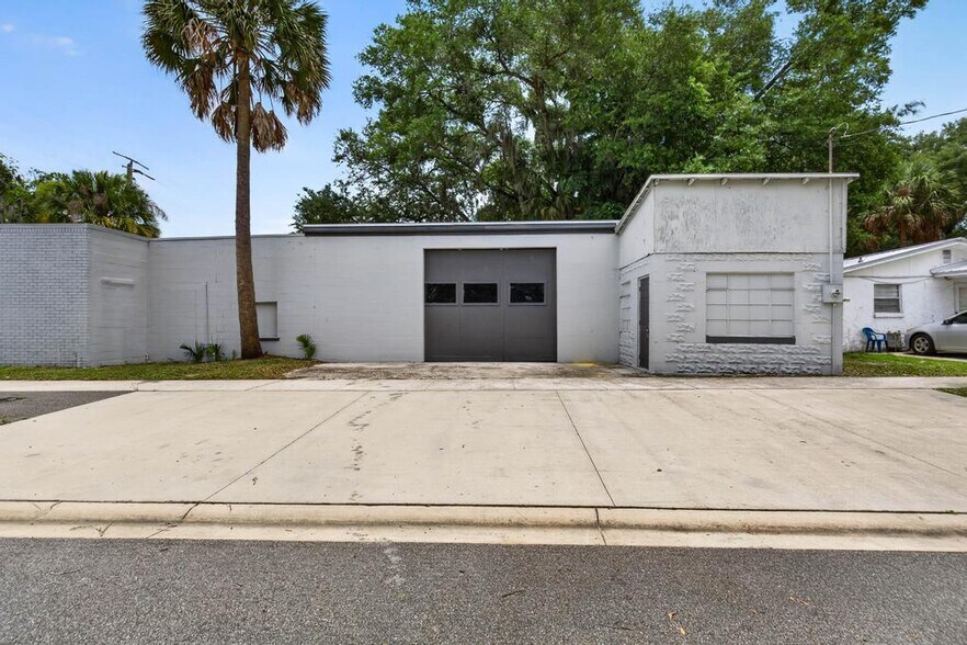 More Photos Of 1321 St Johns Ave, Palatka Service For Sale