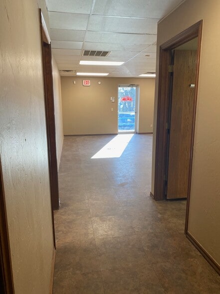 More Photos Of 8248 W Reno Ave, Oklahoma City Warehouse For Lease
