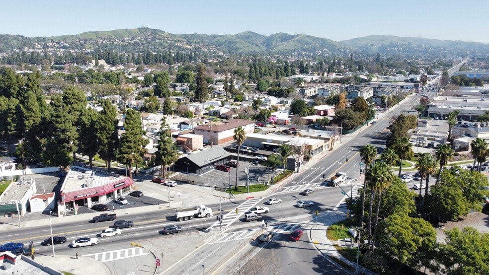 More Photos Of 11601 Whittier Blvd, Whittier Auto Dealership For Sale