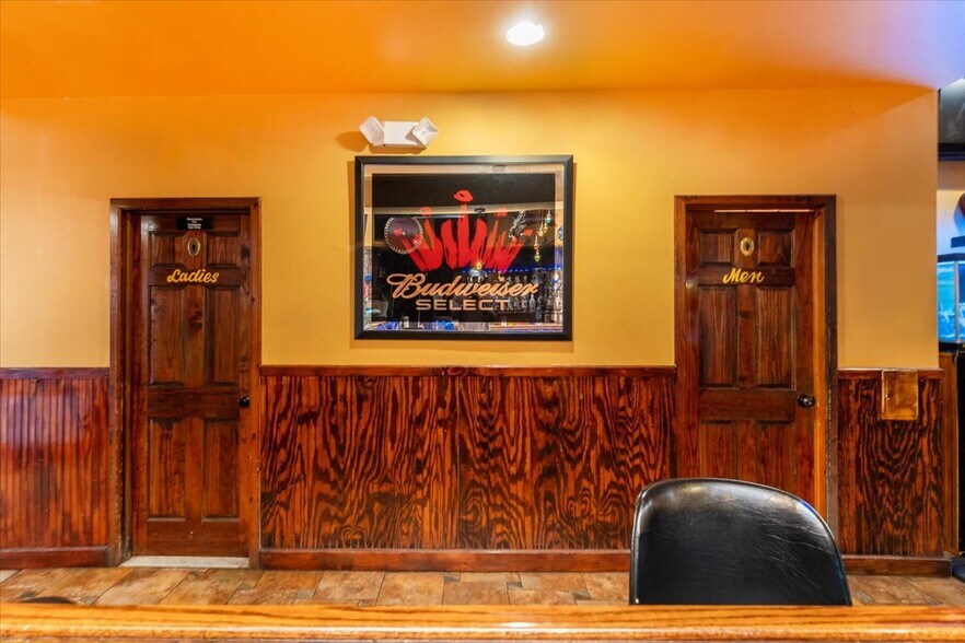 More Photos Of 217-219 Frelinghuysen Ave, Newark General Retail For Sale