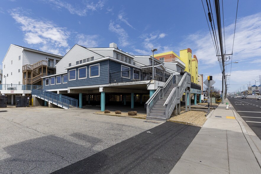 More Photos Of 5401 Coastal Hwy, Ocean City Restaurant For Sale