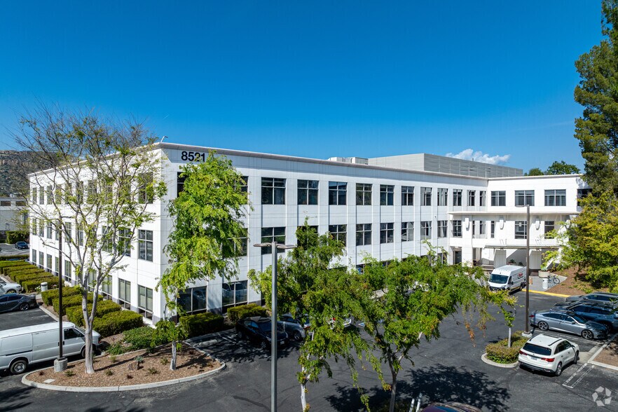 More Photos Of 8521 Fallbrook Ave, West Hills Office For Lease