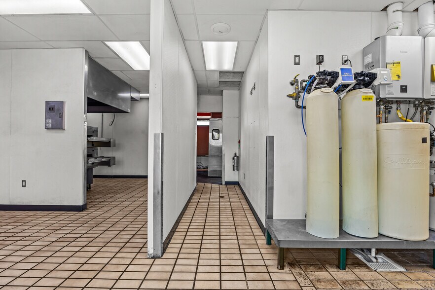 More Photos Of 1041 Highway 6 And 50, Fruita Fast Food For Sale
