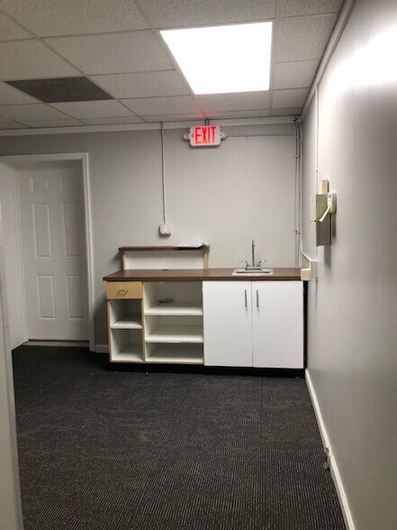 More Photos Of 507 New Bridge St, Jacksonville Office For Lease