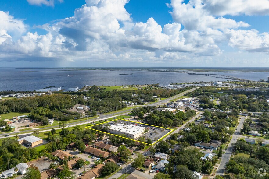 More Photos Of 500 N Washington Ave, Titusville Medical For Sale
