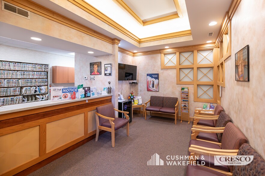 More Photos Of 2775 Bishop Rd, Wickliffe Medical For Sale