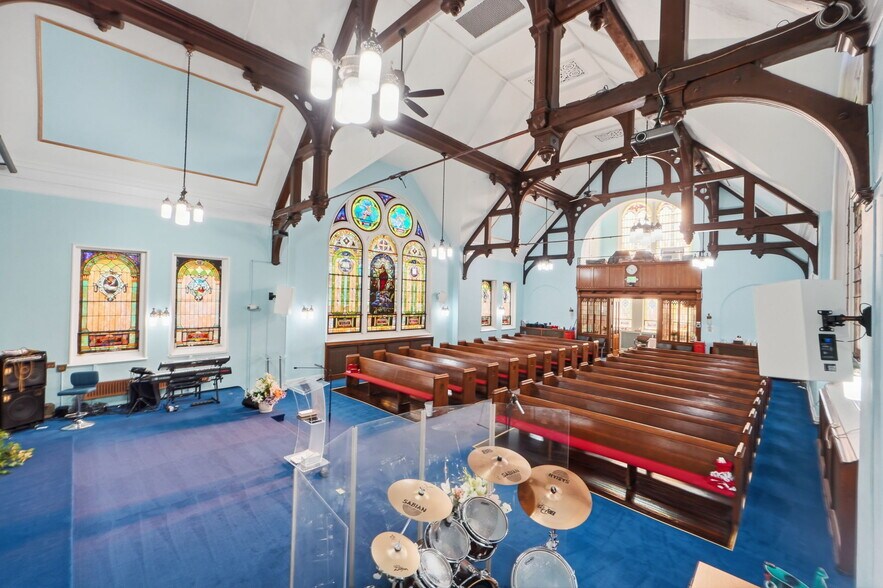 More Photos Of 401-407 N Patterson Park Ave, Baltimore Religious Facility For Sale