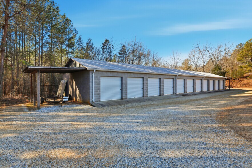 More Photos Of 2540 Silver Shoals rd, Toccoa Flex For Sale