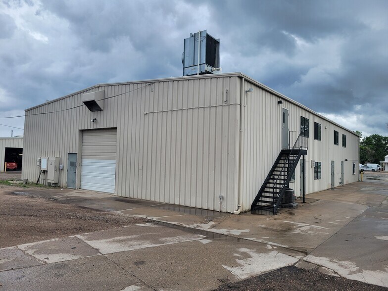 More Photos Of 1418 E Magnolia St, Fort Collins Light Manufacturing For Lease