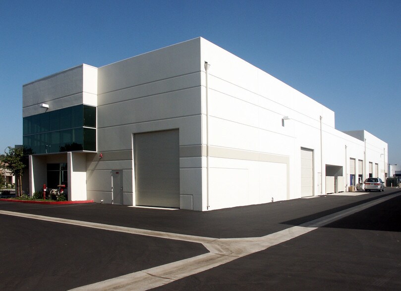 More Photos Of 11380 Knott St, Garden Grove Warehouse For Sale