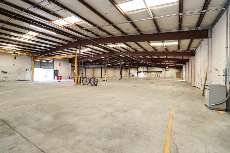 More Photos Of 4734 Potato House Ct, Wilson Warehouse For Lease