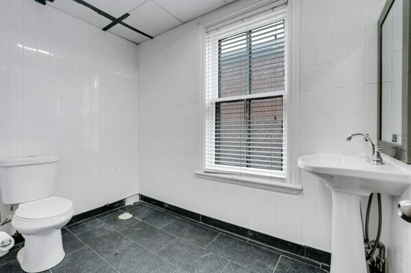 More Photos Of 113 Murray St, Ottawa Office For Sale