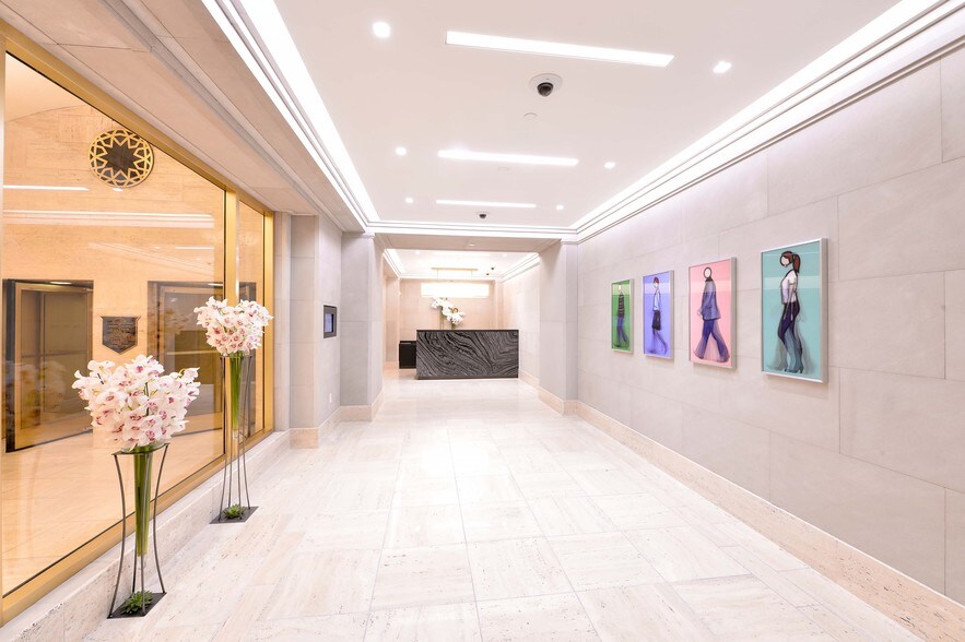 More Photos Of 420 Lexington Ave, New York Coworking Space