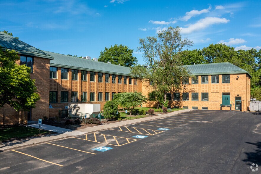 More Photos Of 115 Continuum Dr, Liverpool Medical For Lease