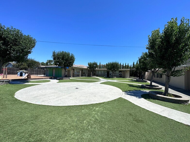 More Photos Of 200 N Abbott Ave, Milpitas Religious Facility For Lease