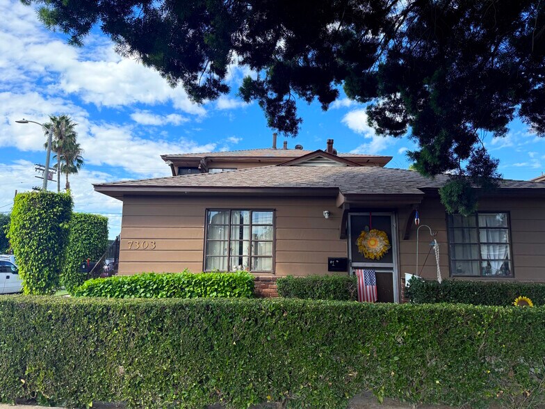 More Photos Of 7303 Woodley Ave, Van Nuys Apartments For Sale