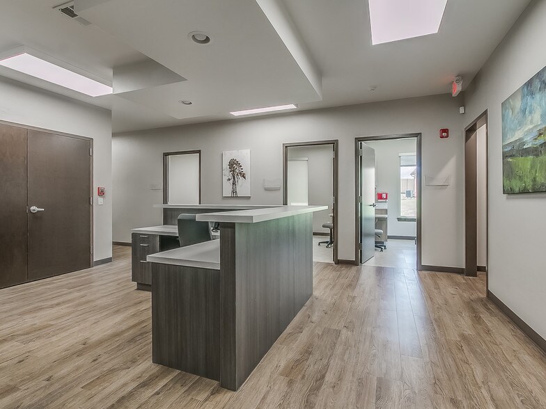 More Photos Of 608 Liberty Ln, Edmond Healthcare For Lease