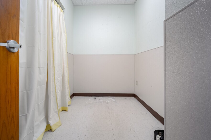 More Photos Of 4520 SW 33rd St, Oklahoma City Daycare Center For Sale