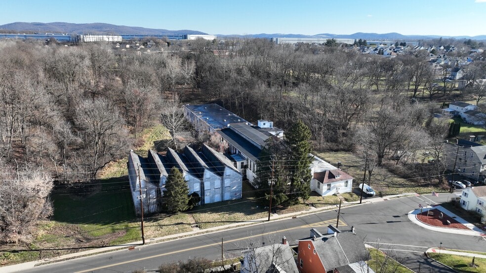More Photos Of 555 Warren St, Phillipsburg Warehouse For Sale