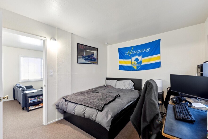 More Photos Of 6563 Shattuck Ave, Oakland Apartments For Sale