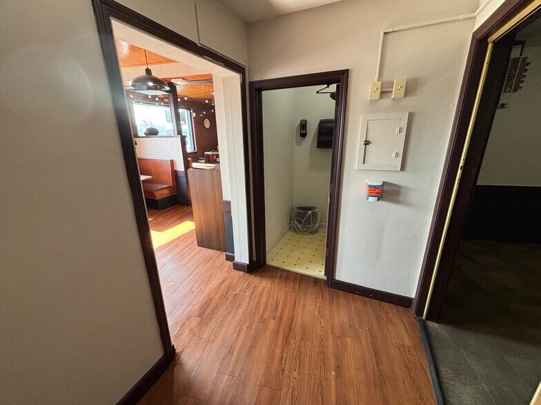 More Photos Of 180 Wooster Rd N, Barberton Restaurant For Sale