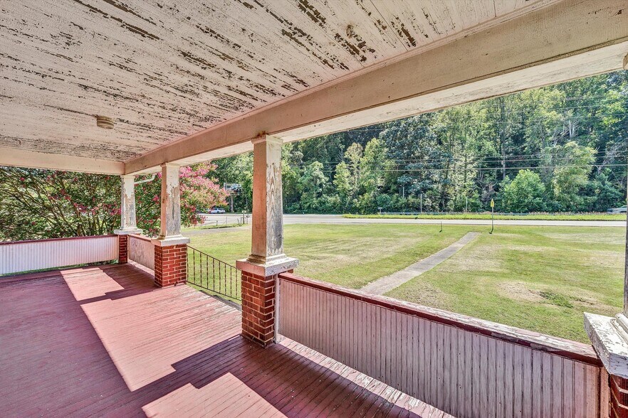 More Photos Of 5422 Franklin Rd SW, Roanoke Office For Sale