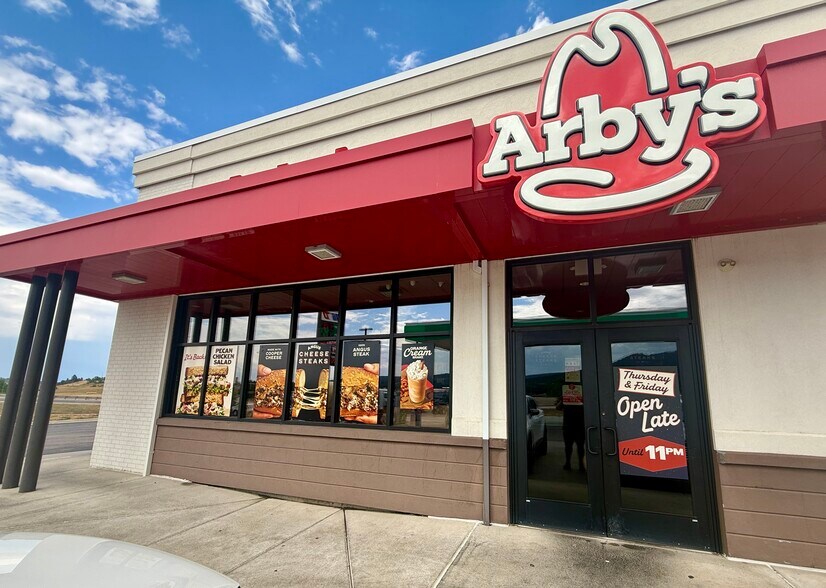 More Photos Of 2800 Junction Ave, Sturgis Storefront For Lease