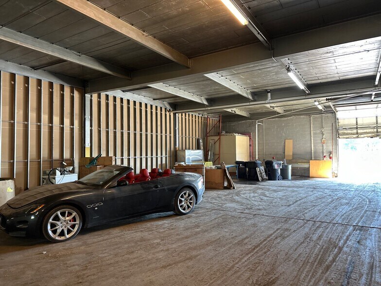 More Photos Of 2200 Military Rd, Tonawanda Warehouse For Sale
