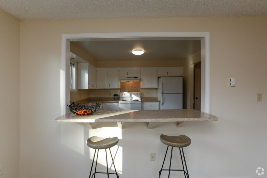 More Photos Of 1118 Oakland St, Cheney Apartments For Sale