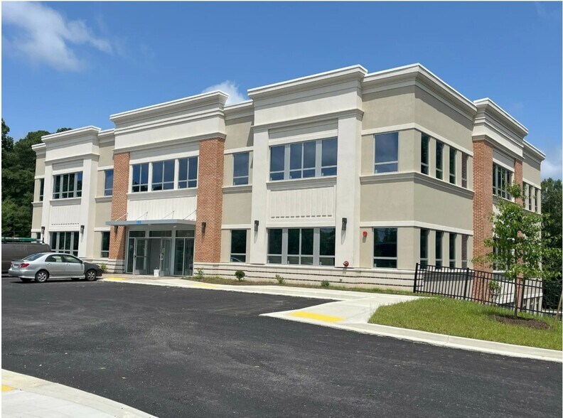 More Photos Of 125 Stoakley Rd, Prince Frederick Healthcare For Sale