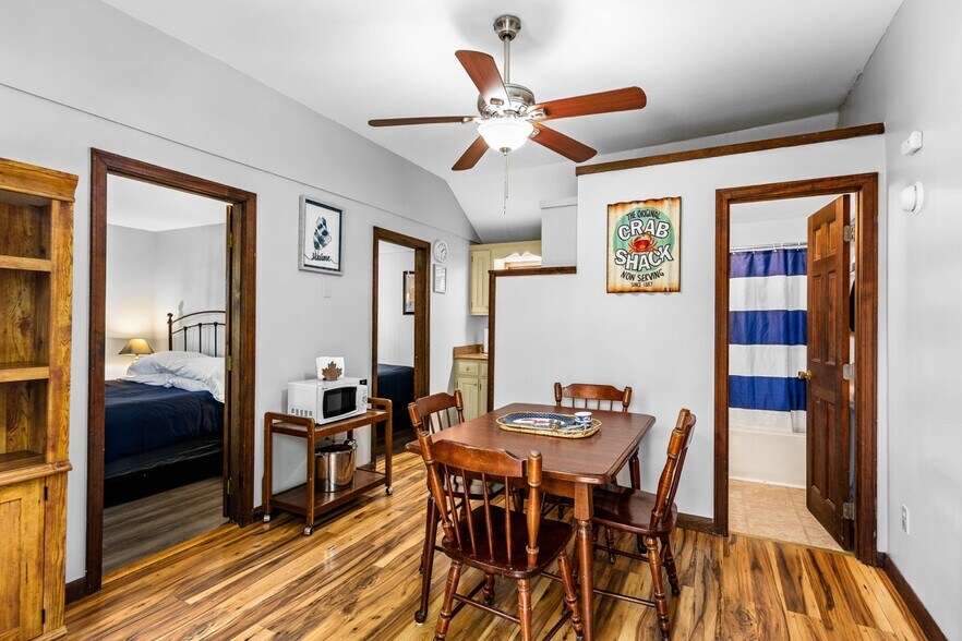 More Photos Of 2076 Atlantic Hwy, Lincolnville Hotel For Sale