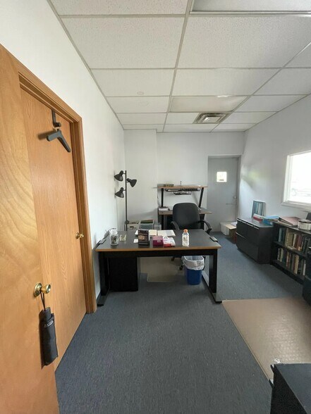 More Photos Of 1361-1365 Tennessee Ave, Cincinnati Warehouse For Sale